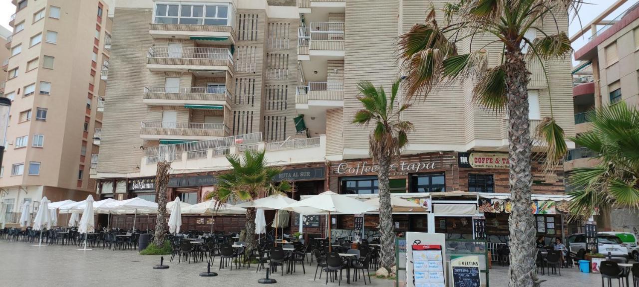 Cozy Studio Apartment Near The Beach Торевьиа Экстерьер фото